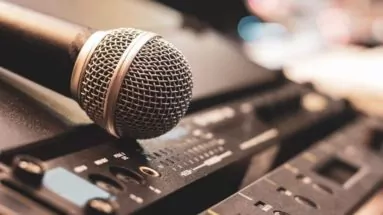 Microphone