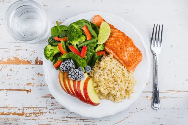 photo of a healthy meal and glass of water